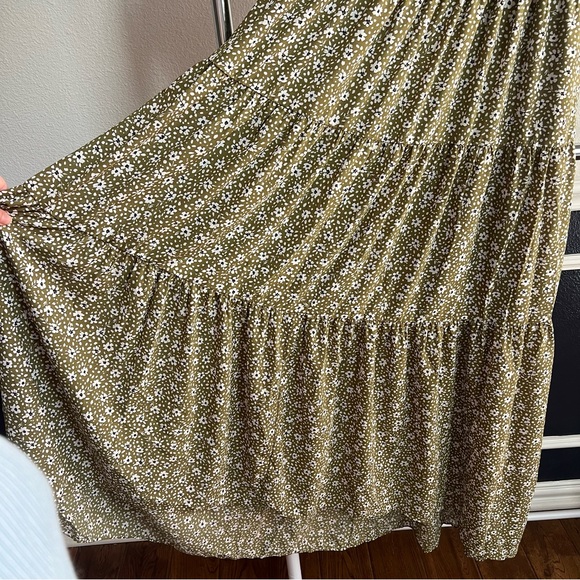 Ann Taylor Floral Smocked Bodice Maxi Dress Cottagecore Whimsy Farm Boho Style - Picture 7 of 15